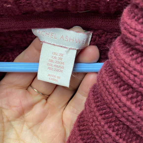 Woman’s knit sweater - Picture 5 of 6